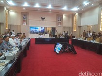 Banjir Belum Surut di Serang, Warga Minta Pemprov Kerahkan Alat Berat