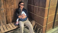 Hamish Daud mau liburan. Ya aku mau liburan sama anakku, sama keluarga juga, ujarnya ditemui di kawasan Kuningan, Jakarta Selatan, kemarin. (Foto: dok Instagram hamishdw)