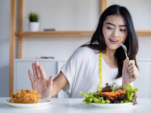 Diet Hormon Viral di TikTok, Benarkah Bisa Atasi Jerawat hingga Mood Swing?