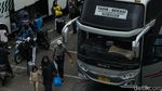 Jelang Nataru, Terminal Bekasi Mulai Ramai Pemudik