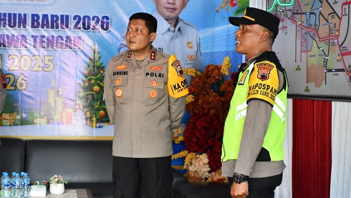Kapolda Jateng Cek Posyan Tawangmangu, Pastikan Keamanan-Pelayanan Optimal