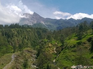 3 Pendaki Ilegal di Gunung Merapi Celaka, Cuma Berbekal Sandal Jepit dan Tumbler