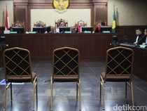 Nadiem Kembali Absen, Sidang Ditunda 5 Januari