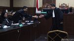Nadiem Kembali Absen, Sidang Ditunda 5 Januari