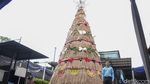 Nuansa Natal Hiasi Area Gereja Katedral Jakarta