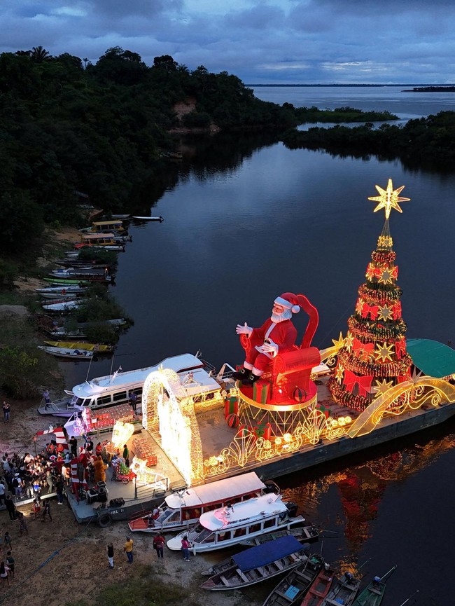 Perahu Santa Terangi Amazon, Natal Hadir hingga Pedalaman Brasil