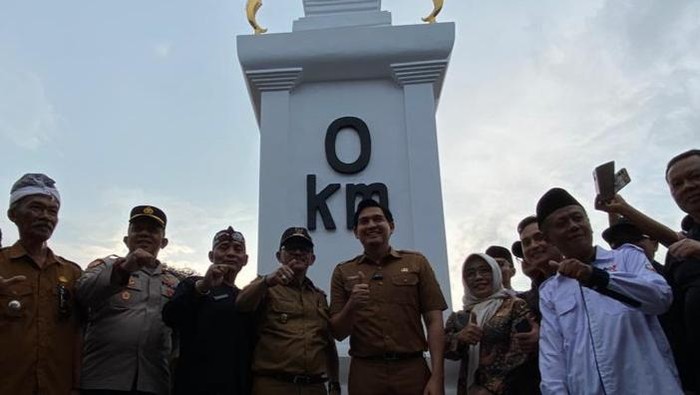 Tugu Nol Kilometer Indramayu Barat Diresmikan, Jadi Titik Awal Pemekaran