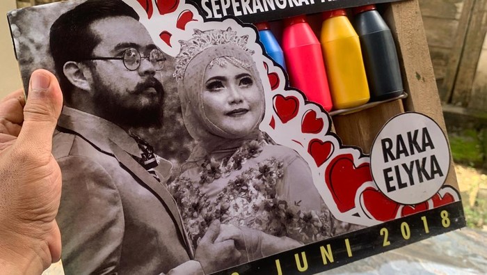 Mahar Unik Pernikahan di Bojonegoro: Alat Sablon-Uang Rp 77 Ribu