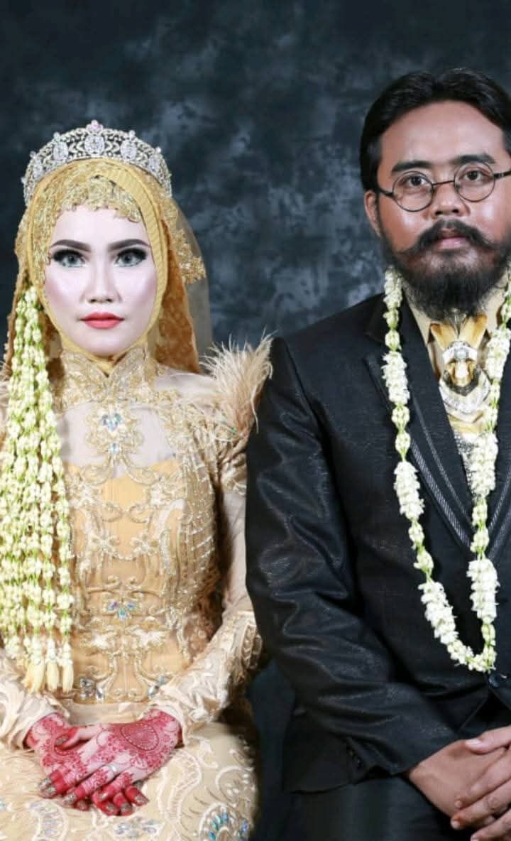 Pernikahan viral di Bojonegoro dengan mahar alat sablon