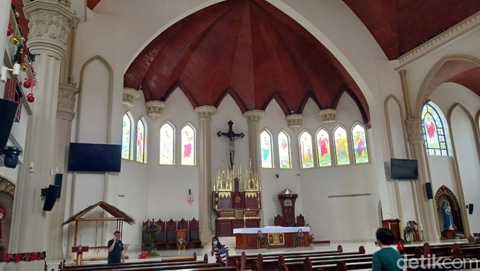 Gereja Katedral Makassar Mulai Dihias Jelang Natal, Siap Tampung 1.200 Jemaat
