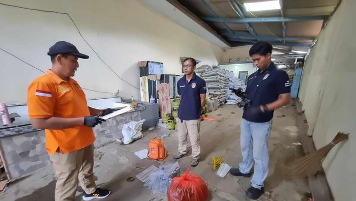 Polda Jatim Olah TKP Rumah Bripka Agus dan Amankan Barang Bukti