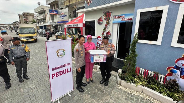 Tinjau Pospam Nataru, Ini Pesan Kapolres Kediri Kota ke Anggota