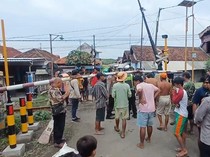 Pria Asal Cirebon Tabrakan Diri ke KA Sri Tanjung di Probolinggo