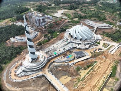 Tampak Dekat Masjid Negara IKN dengan Kubah Meliuk Seperti Sorban