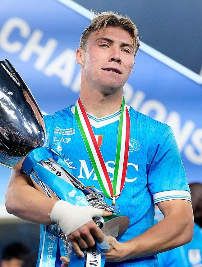 Mereka yang Cabut dari MU lalu Jadi Juara, Hojlund Terbaru