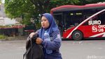 Potret Sopir Perempuan Suroboyo Bus