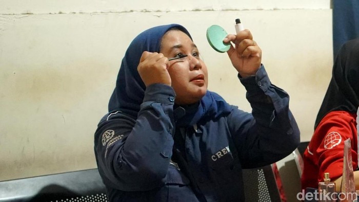 Sopir perempuan Suroboyo Bus