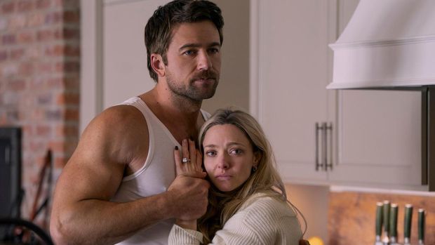 The Housemaid Cuplikan adegan dalam film The Housemaid (2025).