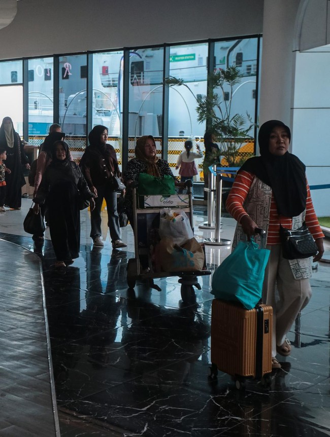 Arus Mudik Nataru, Aktivitas Penyeberangan di Pelabuhan Merak Meningkat