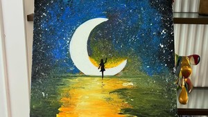 Lukisan berlatar bulan sabit yang terkesan begitu magis karya Aura Kasih. Foto: Instagram Aura Kasih