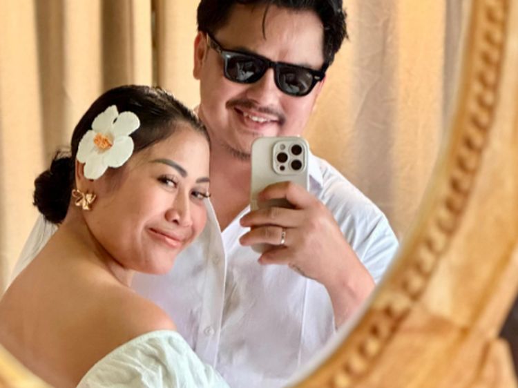 Kini Gugat Cerai, Ini Kisah Perjalanan Cinta Boiyen dengan Rully