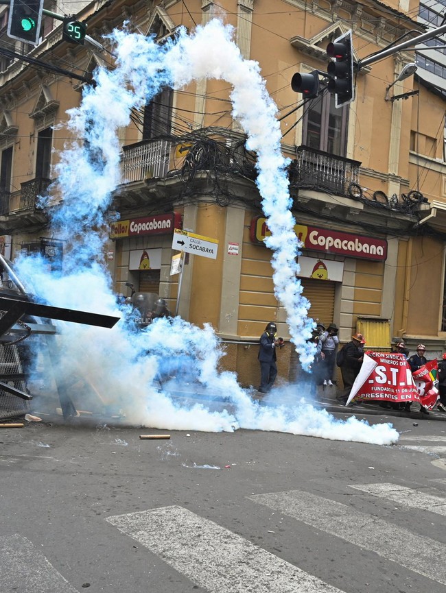 Subsidi BBM Dicabut, Ekonomi Bolivia Bergejolak