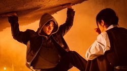 Aksi Lee Junho di Drakor Netflix Cashero, Tayang 26 Desember!