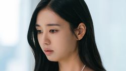 Pelukan Jang Ki Yong Buat Ahn Eun Jin di Dynamite Kiss Episode 13
