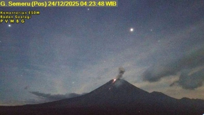 Semeru Erupsi Pagi Ini, Letusan Capai 900 Meter Disertai Gemuruh