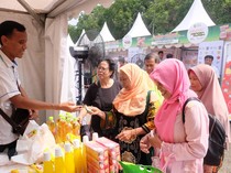 Holding BUMN Guyur Daging-Minyak Goreng buat Redam Harga Saat Nataru