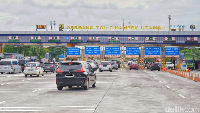 Tarif Tol Turun Saat Libur Tahun Baru, Begini Aturannya