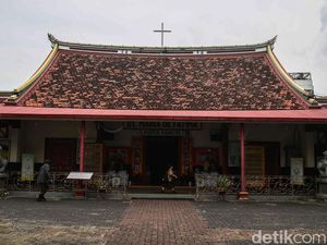 Indahnya Bangunan Gereja Bergaya Kelenteng di Permukiman Padat Penduduk Jakarta