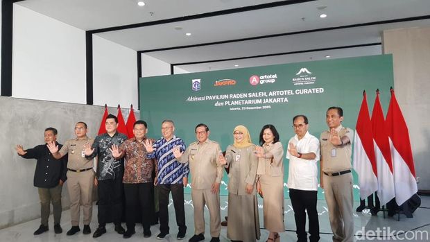 Gubernu DKI Jakarta Pramono Anung meresmikan Paviliun Raden Saleh Cirrated Artotel, Selasa (23/12/2025). Gubernu DKI Jakarta Pramono Anung meresmikan Paviliun Raden Saleh Cirrated Artotel, Selasa (23/12/2025).