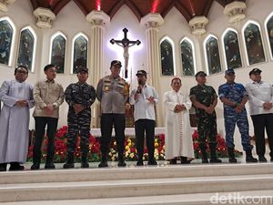 Andi Sudirman Tinjau Misa Natal di Gereja Katedral, Ajak Empati Bencana Sumatera