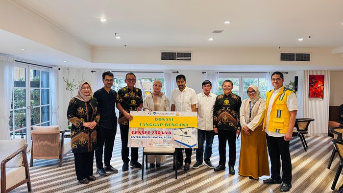 ILUNI FKUI, ILUNI FTUI, dan ParagonCorp Donasi Genset untuk RSUD Langsa