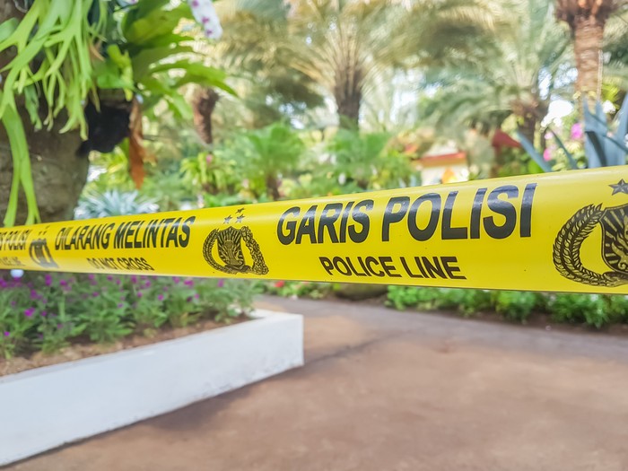 Ilustrasi Garis Polisi