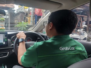 Sat-set Liburan Nyaman dengan Grab Tanpa Takut Ketinggalan Pesawat
