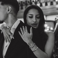 Unggahan Instagram Justin tak hanya banjir ucapan selamat dari penggemar, tapi juga rekan artis dan influencer seperti Marion Jola, Dewi Rezer, dan Hanum Mega. Foto: dok. Instagram @justinhubner5