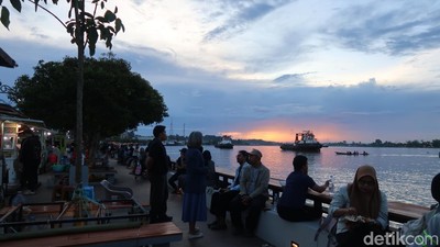 Menuju Senja di Blok M-nya Berau