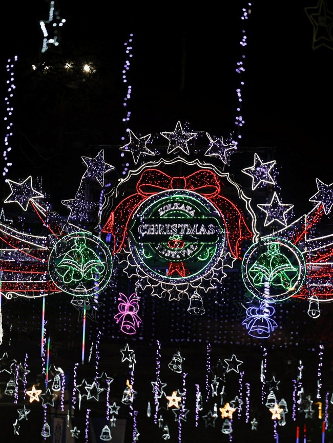 Park Street Kolkata Bersinar Sambut Natal
