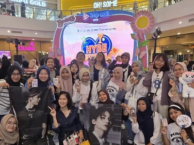 Hybe Labels Fanbase Karawang