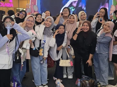 Hybe Labels Fanbase Karawang