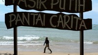 Sejumlah destinasi unggulan disiapkan untuk menarik minat wisatawan, mulai dari wisata pantai seperti Anyer, Carita, dan Sawarna, hingga wisata non-pantai yang kaya nilai sejarah dan budaya, seperti Banten Lama dan kawasan adat Badui. Target tersebut meningkat dibandingkan capaian libur akhir tahun sebelumnya yang tercatat sekitar 250 ribu wisatawan. ANTARA FOTO/Muhammad Bagus Khoirunas