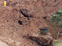 Longsor di Kadipaten Tasik: Jalan Tertutup, Warga Waspada