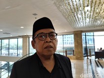 Mbah Riyan Tukang Bangunan Asal Kudus Itu Ternyata Ulama Tahqiq Dunia