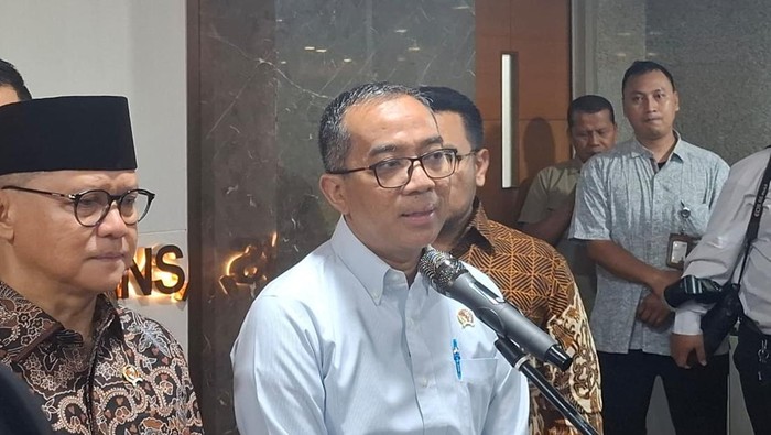Nilai TKA Matematika SMA-SMK Jeblok, Mendikti: Perkuat STEM-Pendidikan Guru