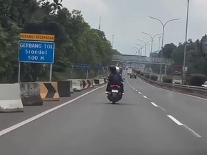 Viral 2 Motor Nyelonong Mau Masuk Tol Srondol Semarang