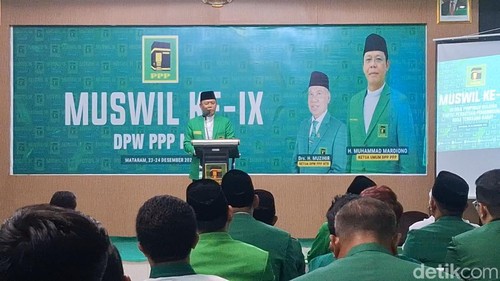 Ketua Umum DPP PPP, Muhamad Mardiono saat membuka Muswil ke IX di kantor PPP provinsi NTB, Rabu (24/12/2025).