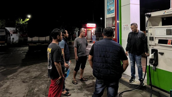 Polisi Gerak Cepat Tangani Dugaan BBM Tercampur Air di Babat Lamongan