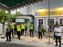 Polres Lamongan Siagakan Personel Amankan Malam Natal 2025